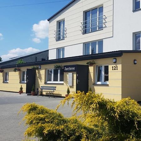 Willa "Aparthause" E-Apartamenty Mielec Exterior foto