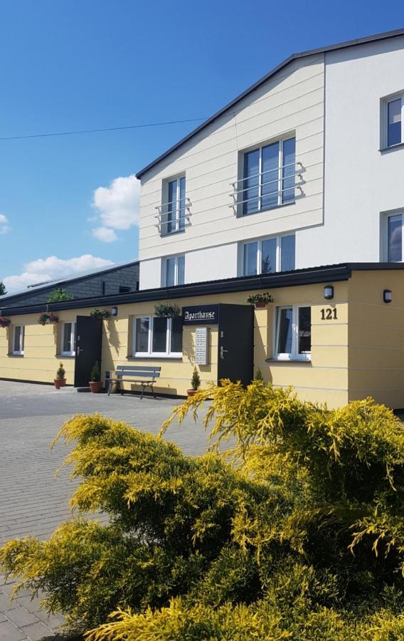 Willa "Aparthause" E-Apartamenty Mielec Exterior foto