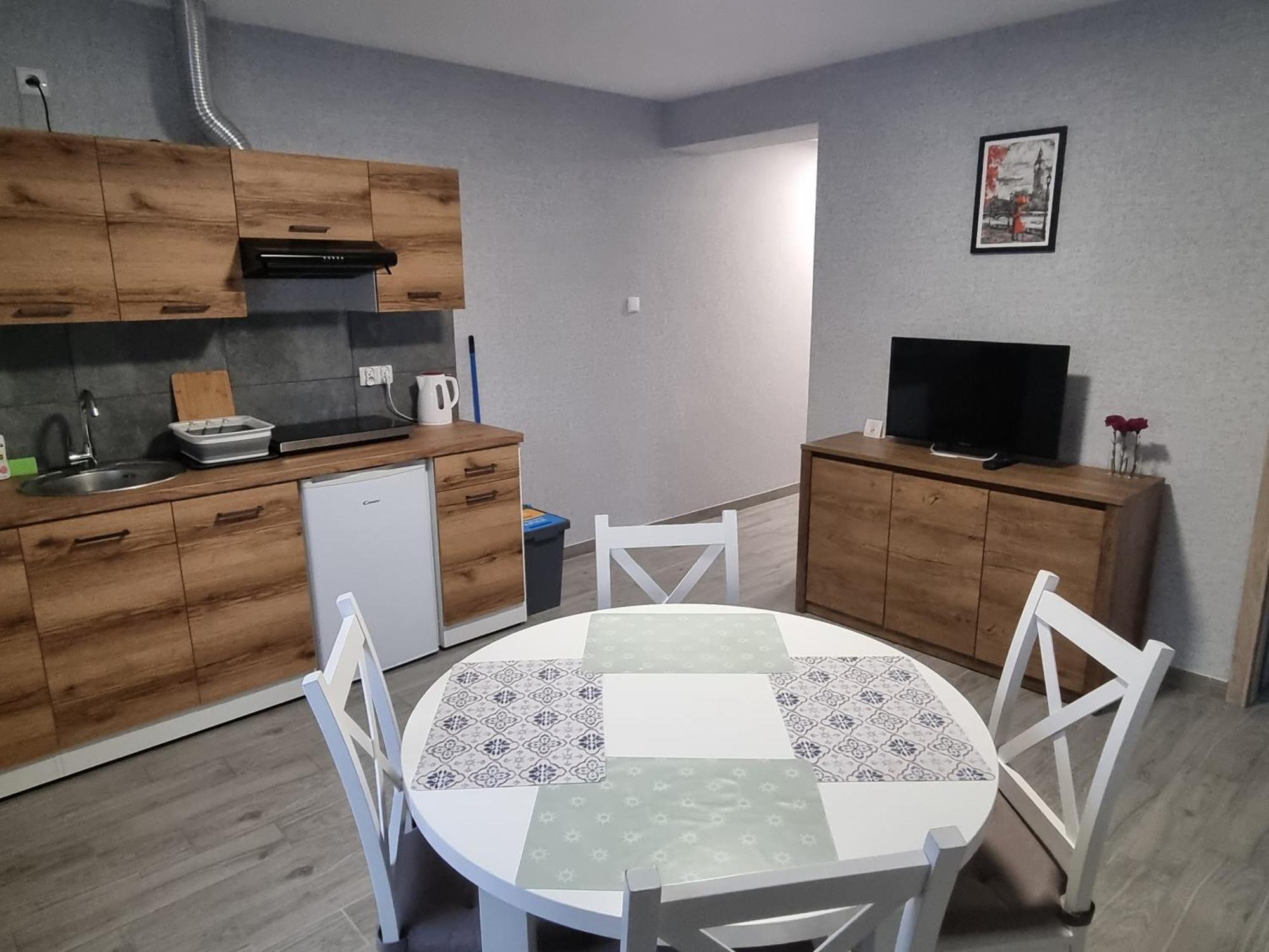 Willa "Aparthause" E-Apartamenty Mielec Cameră foto