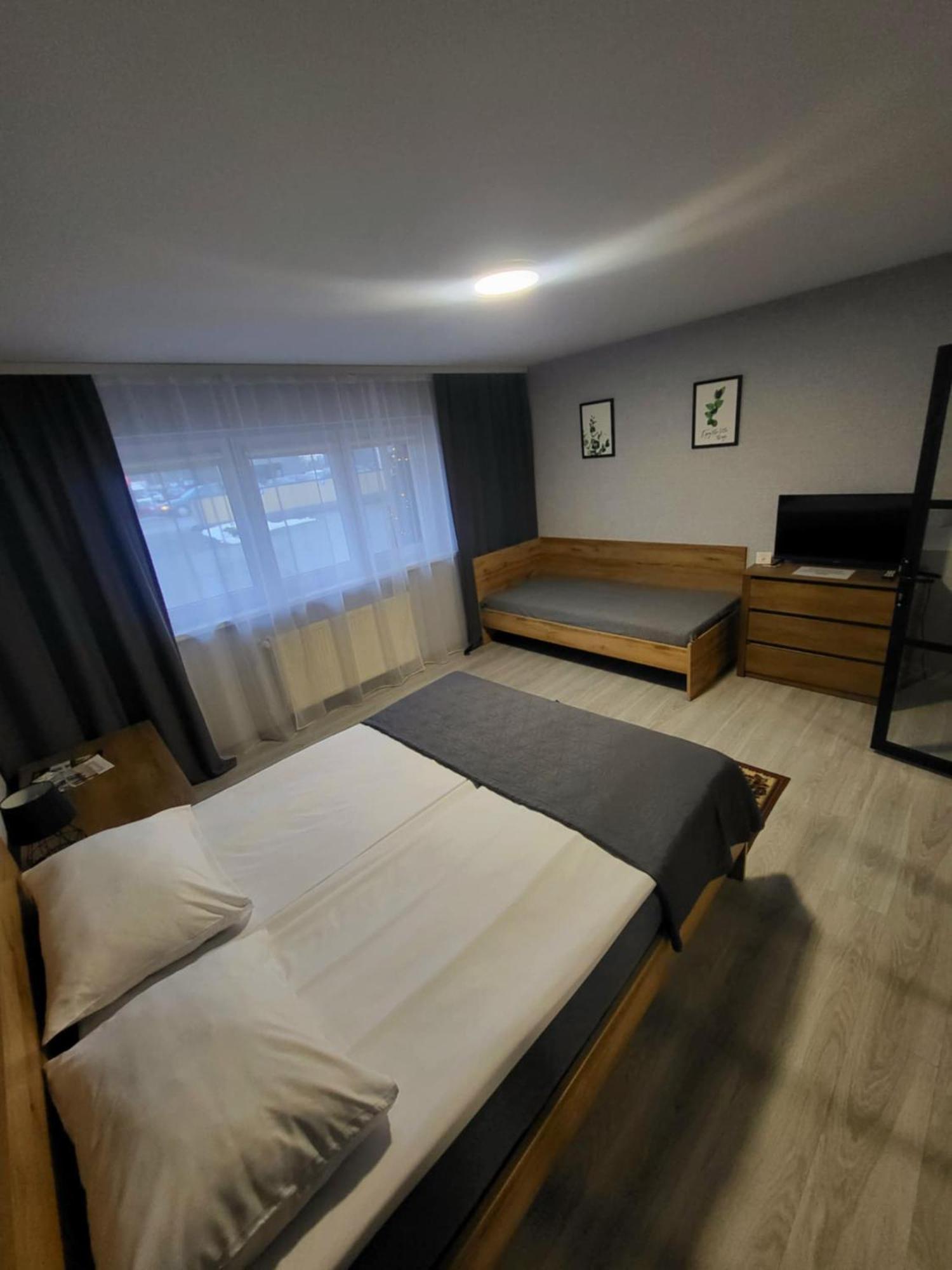 Willa "Aparthause" E-Apartamenty Mielec Cameră foto