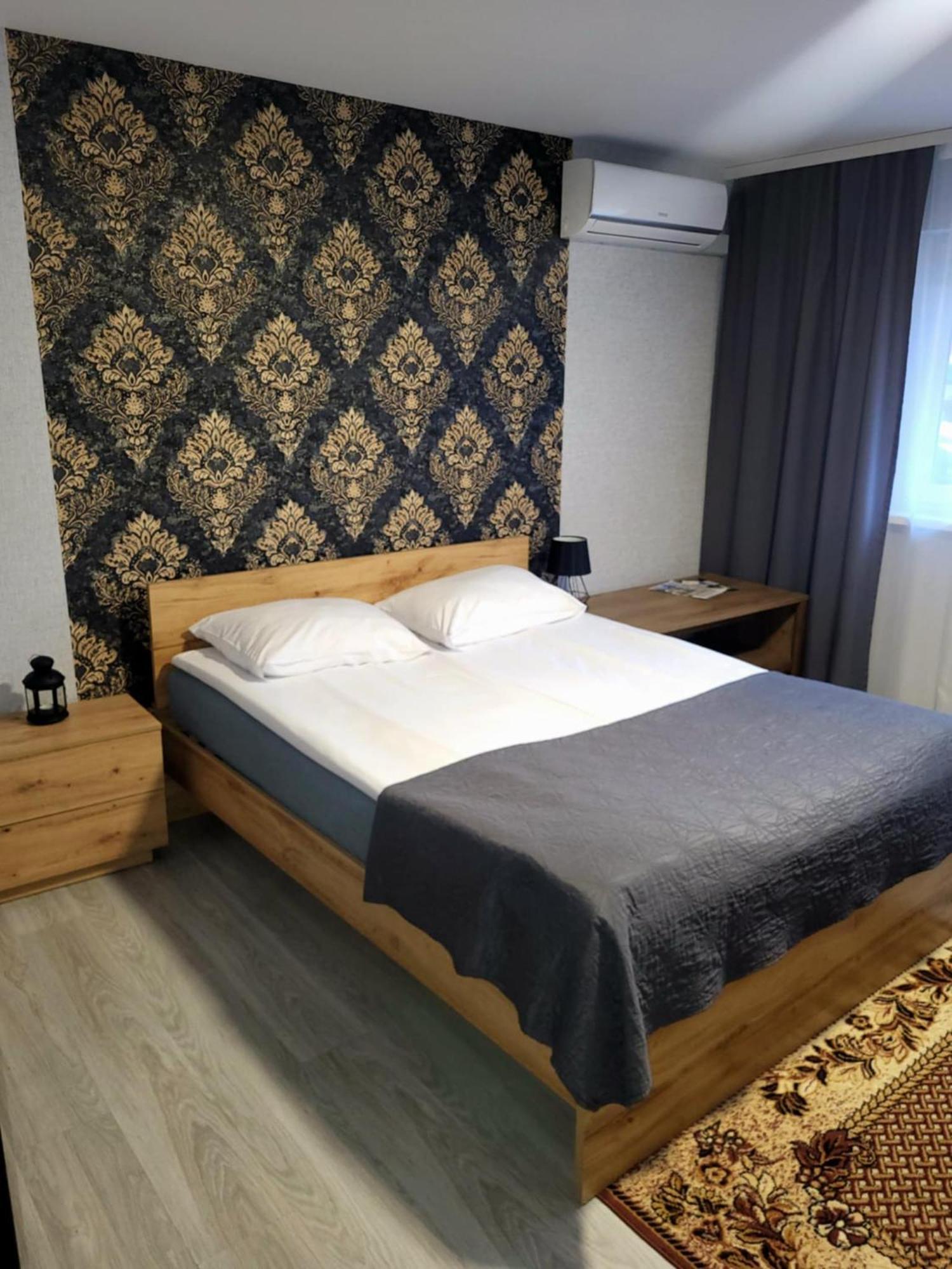 Willa "Aparthause" E-Apartamenty Mielec Exterior foto